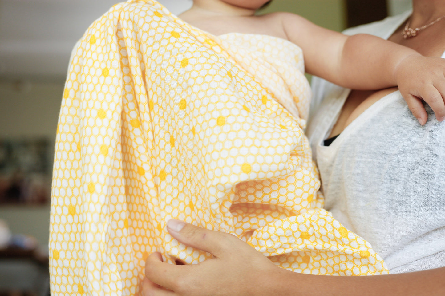 Organic Swaddle - Bee Hive